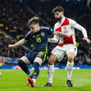 星空体育下载-戏耍格瓦一战成名 “苏格兰萨拉赫”能接班正版吗？